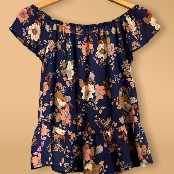 Sienna sky Blue Floral off the shoulder top size small - Picture 3 of 7